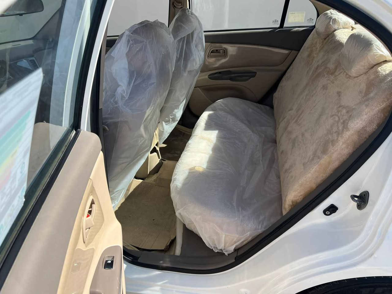 السلام عليكم عندي كيه ليو لبيع مديل  2012سياره قطعه وحده صبغ واربع أصابع بارد والباقي كفاله جهازه من كلشي ماذب عليه ربع دينار مكاني البصره زبير وشراي يتصل ويدلل السعر 100 وبيها مجال قليل(***********) الزبير, البصرة
