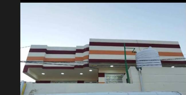 السلام عليكم
يوجد للبيع بيت طابو زراعي سند 25 تحويل مباشر بأسم المشتري 
تتوفر خدمات كامله
 العنوان/ بابل ورديه داخل منطقة سيد موسى المساحه الكليه ٢٢٠ متر يحتوي
( على ٣ غرف نوم وستقبال ومطبخ وهول وصحيات داخليه وخارجيه وكراج) بناء حديث صب كونكريت شيش مسلح يبعد عن شارع سيد موسى ٤٠٠ متر
‏‪0771 920 9894‬‏
‏‪0785 841 1388‬‏
