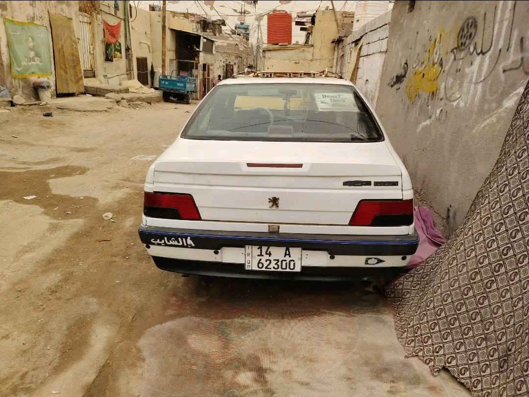 السلام عليكم 405 للبيع جاهزه من كل شيء سياره جير مكينه كفاله تبريد شغال رقم انجليزي سياره بصره***********
