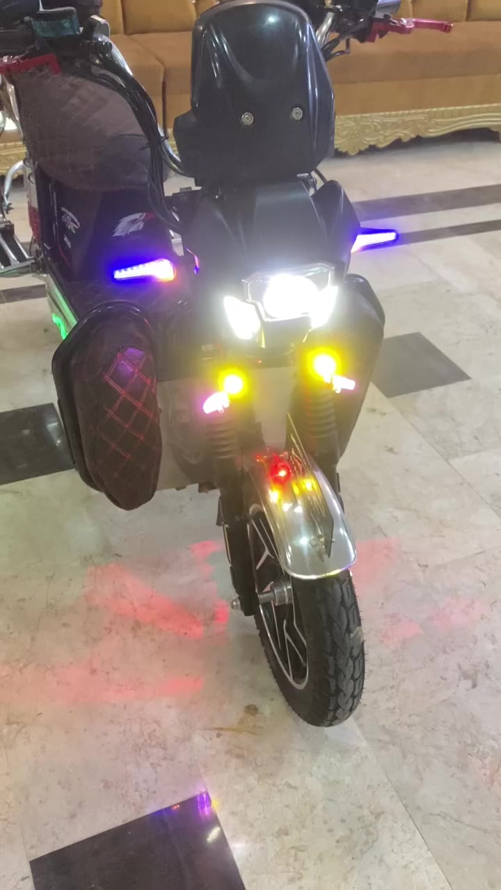 سلام عليكم   يوجد دراجه شحن للبيع
نوع جبلي موديل 2026. الأخوين  

السعر 800 وبي مجال  
رقم الهاتف 
***********
العنوان الفلوجة 
النساف  البعلوان.
