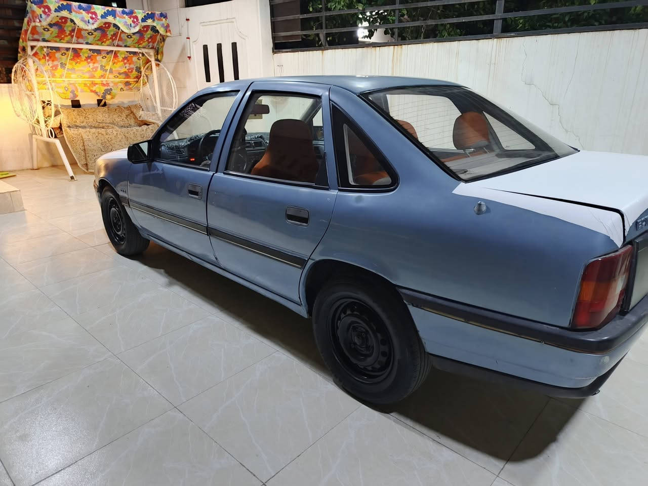 اوبل فيكترا للبيع موديل 1991 رقم سليمانيه كير اوتوماتيك محرك 18 بدون ضرر سياره جديده برغي نقص ما بيه هزه جديده تخم تايرات جديد صدر امامي خلفي جديد سعر 39 ورقه هذا رقمي*********** كير ومحرك بالشرط مكان سيارة كركوك
