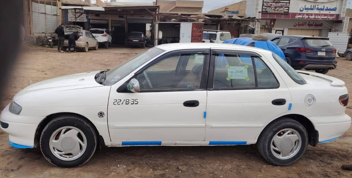 سلام عليكم
كيا سيفيا موديل ١٩٩٥
هزه وسنويه جديده رقم الانكليزي 
مصبوغة حزام 
مكينه مسكر جديدة 
صدرها نضيف 
مكاني ديالى بعقوبة كنعان 
معروضه ٣٥ وبيها مجال حك جيتك 
استفسار أتصل***********
