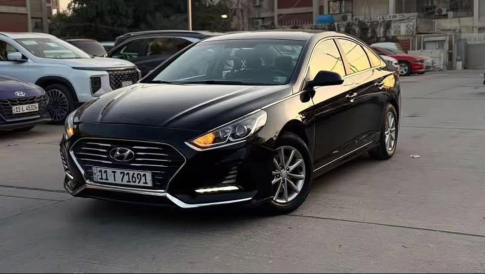 السلام عليكم سوناتا موديل. 19وارد امريكي حادثها جاملغ وشويه من البنيد بدون داخل محرك 2400كير مكينه مامفتوحات مكفولات السيارة داخلة برمجة على بانزين العادي (يعني بانزين عادي مو محسن )
تبريد ثلج
السياره جاهزه من كلشي
مواصفات شاشه جبيره دوار
كار بلي
نظام سبورت
رادارات جانبيه
كشنات جلد
تخم ويل كب
السعر  ١٢٥  وبيهة مجال للاستفسار ***********
