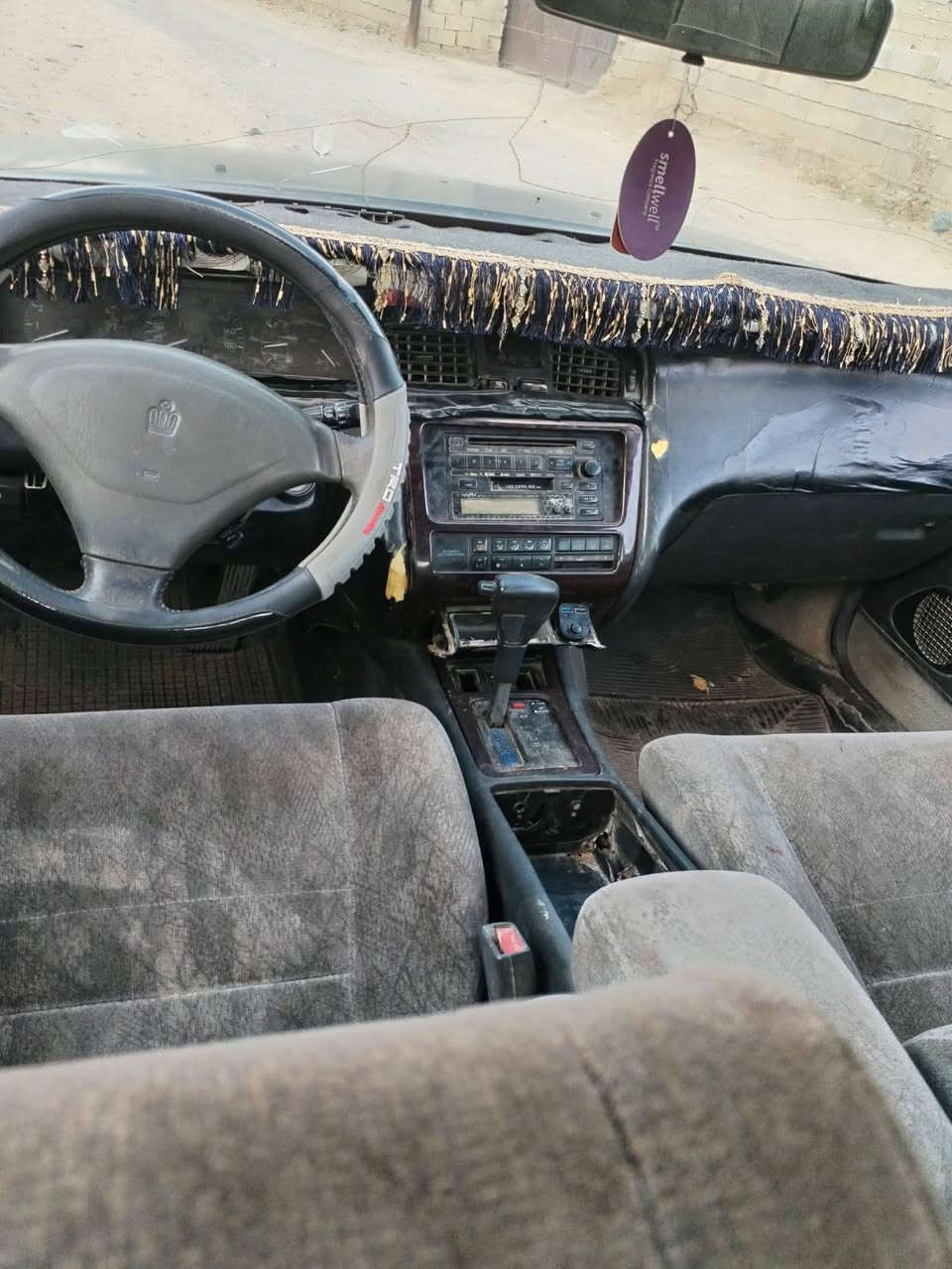 السلام عليكم بطة حبل بدون كص كير ومحرك وصدر وتخم تاير جديد تبريد ثلج باور ستيرن مي كهربيات كلهة شغالة نشاط تشك الكاع مسجل واربع سمعات شغال سيارة جاهزة من كلشي السعر 18ورقة وبيها مجال بصيط مكان السيارة العلم قريه الربيضة ***********

