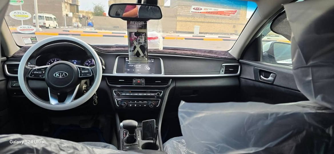 سلام عليكم 
كيه وبتيمه وراد مريكي موديل ((2020))
(رقم ربيل تحويل لو وكاله حاضر)) كفاله من ضربه كله اليبل واحد مكينه وكير وحداديه وطخم تاير وكهريات كله شغاله داخل جديد مكان سياره بصره سعره((128)) وبيه مجال ))((***********)))((***********)))
