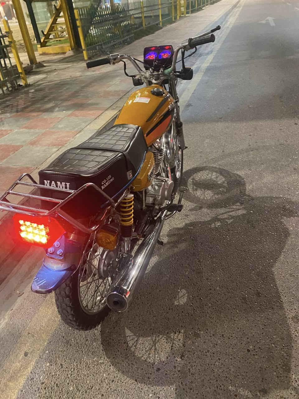 سلام عليكم دراجه نامه شلامجه موديل 2020أوراق أصولي  وغراض نامه الاصلي شرط موتجاري محرك برغي مامفتوح بيه شرط اذا ماطلع 120 مرجوعه كلشي شغال كهربائيات اشايره عدادكله شغال كله جديد  للتواصل عبر واتساب ***********
