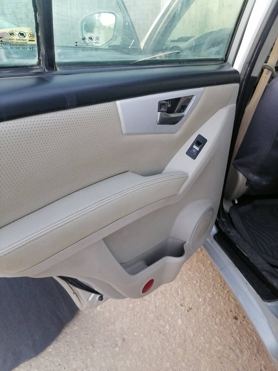 ليفان أكس 60 موديل 15 مكينه 2000 سياره جاهزه السياره بسمي مداور ثاني يوم تخم تاير تبريد حداديه كله جاهزه السياره خير من الله  السعر 65وبيه مجال لشراي ألاستفسار ***********
