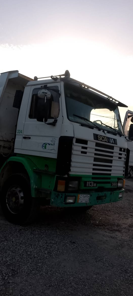 سكانيا سكس ويل 113موديل 95 تك قمارة مجموعة فولفو شفت ١٧سن مكفولة كفالة عامة شاصي طويل  بلادي مكفول قمارة مكفولة بدون صبغ بدون تبديل بدون خياس  محرك 380 حجرة كبيرة معمر جديد ستندر كير 900  تخم تاير جديد بطاريات جدد صدر جديد كهربائيات كلها شغالة قفل مركزي شغال سنوية جديده مشروع وطني حصة كاز محدث سعر 215 
***********
