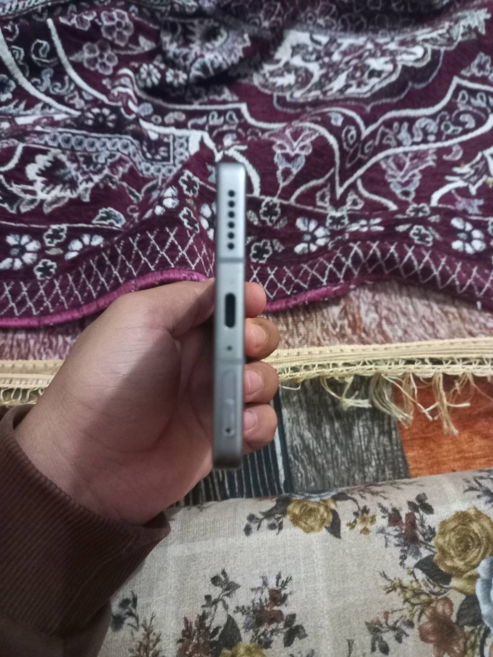 بي فطر بل شاشه صغير 