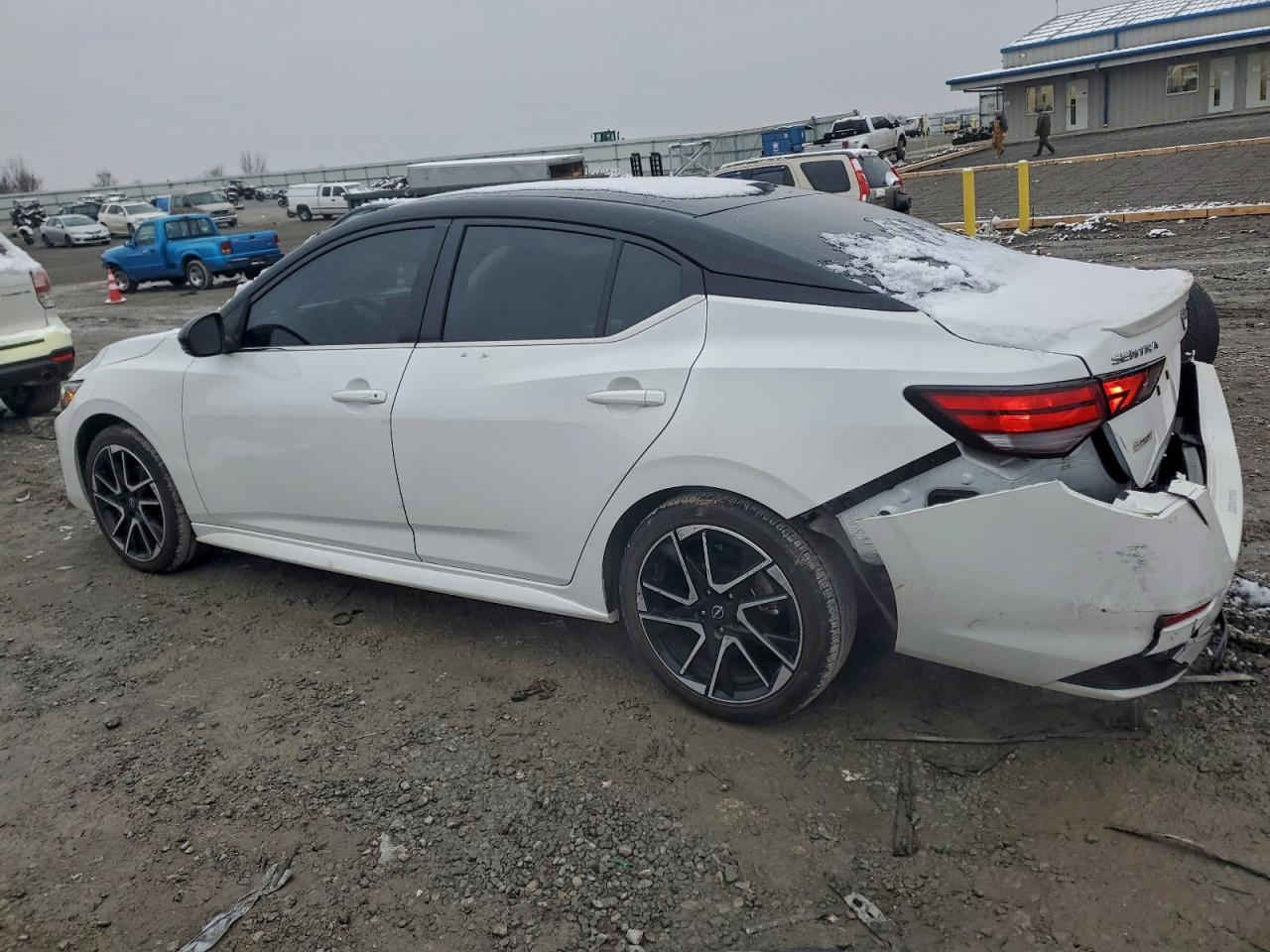 🚨 تنويه مهم
هذه السيارة معروضة في المزاد الأمريكي 🇺🇸
والمزايدة والشراء تتم عن طريق مكتب الباخرة للمزادات 🇮🇶
🔥 تدخل بكتاب الشهداء
───────────────
🚗 نوع السيارة:2024 NISSAN SENTRA SR
📅 تاريخ المزاد:الخميس 01-01-1970
💰 السعر: يتحدد داخل المزاد
📊 الممشى:18149 ميل فعلي
🛠️المحرك: 4 سلندر / 2 لتر
───────────────

🔥 مجاناً مجاناً مجاناً
📄 تقرير كارفاكس مجاني بدون أي مقابل
───────────────

🚗 سحب السيارة خلال 24 ساعة من وقت التسديد
💸 حسابات مخفّضة وعمولات أقل من السوق
───────────────

🚢 الشحن متوفر من:
🇺🇸 🇨🇦 جميع الولايات الأمريكية والكندية
➡️ شحن مباشر إلى العراق
➡️ العقبة – جبل علي – ميرسين
───────────────

🛃 تخليص كمركي كامل من ميناء أم قصر
🏔️ تخليص كمركي إلى إقليم كردستان
🇯🇴 شحن مباشر إلى عمّان (العقبة)
🇹🇷 شحن إلى ميناء ميرسين – تركيا
───────────────

🏢 فروع الشركة:
📍 الفرع الأول: بغداد – السيدية – الإعلام
📍 الفرع الثاني: الإمارات العربية المتحدة – الشارقة – الصناعية 4
───────────────

👥 مجموعة البيع والشراء:
https://www.facebook.com/share/g/17pXXBgeeU/?mibextid=wwXIfr

───────────────

🎵 TikTok:
https://www.tiktok.com/@al_bakhera?t=8qGOLioZlVE&_r=1

───────────────

📞 للاستفسار والتواصل:
+9647739115599


**إذا كنت صاحب هذا الإعلان وتريد حذفه لأي سبب، رجاءا أرسل رسالة إلى الدعم الفني**