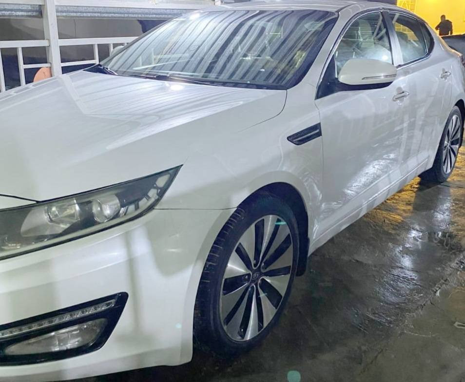 السلام عليكم 
اوبتما ٢٠١٢ خليجي رقم أربيل محرك ٢٠٠٠ مكفوله محرك مكفول كير مكفول ماشيه ١٦٨ بيها بعض التكحيلات السعر ١٢٢
للإستفسار ***********
