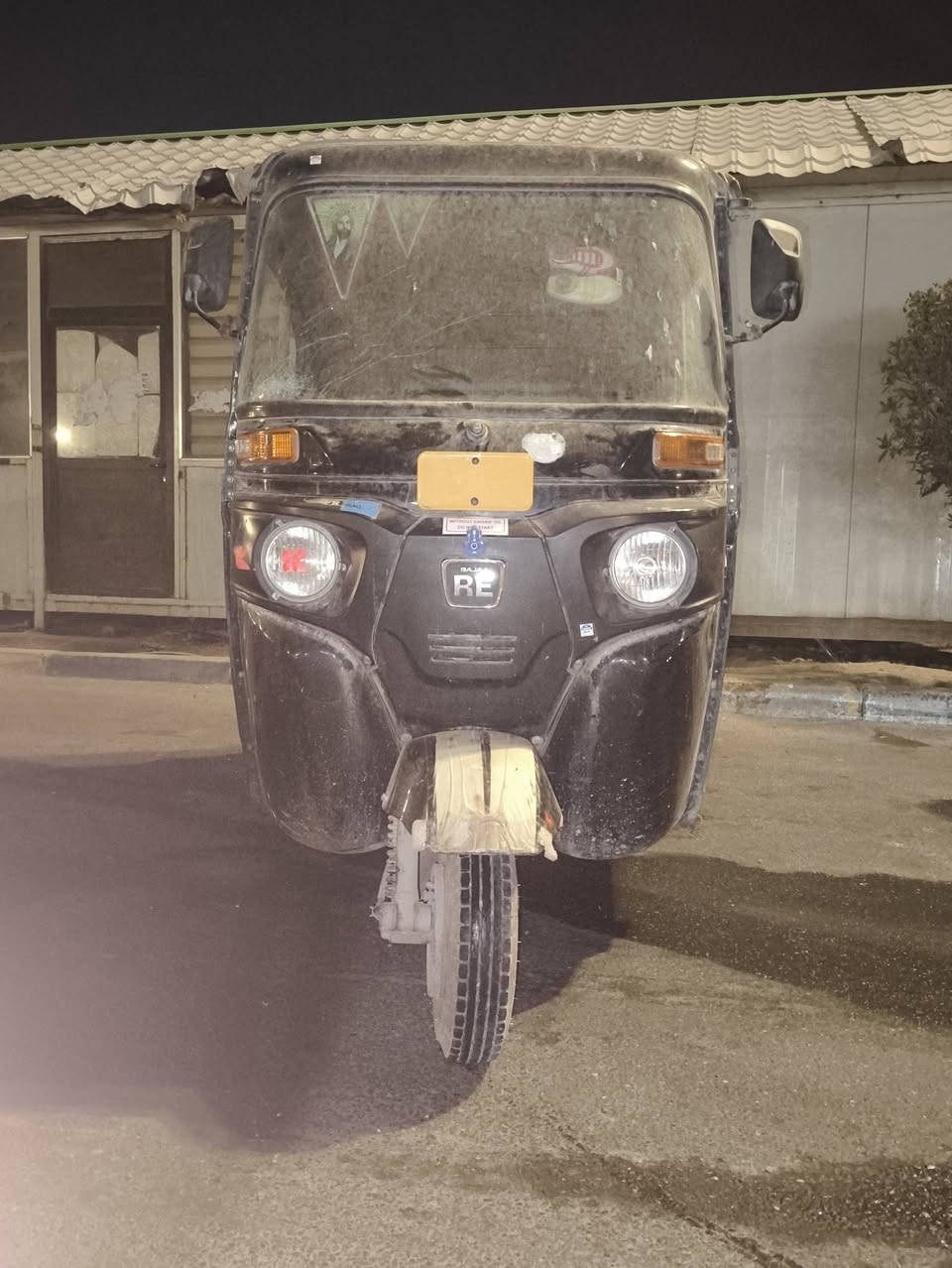 سلام عليكم تكتك موديل 2022شهر 12
يوم 26 طالعه بل 2023شهر 6 تكتك رقم 
وسنويه لوحه طالعه 
كفاله كفاله عامه كشر ومكينه
 واكسل فقط شخط 
واحد وفطر ب جامه منزلها على أيدي 
مكاني بغداد ه‍ ***********
