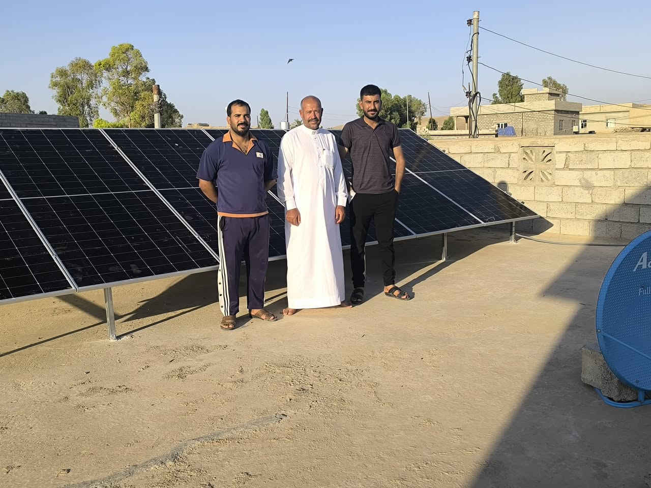 تم بحمدالله تنصيب منظومة طاقة شمسية ⚡
للأخ عيدان رشيد 
كركوك قضاء الدبس طويلعة

12امبير نهاري ☀️
12 امبير ليلي 🌌

احدث لوح وافضل لوح لونجي  himo x10 645w
انفيرتر فولترونيك ٦ كيلو 
بطارية ليثيوم ماركه مارفل 16kw 8000c

للاستفسار: 
المهندس احمد   ‏‪***********‬‏
الاداري رامي      ***********
#طاقة
