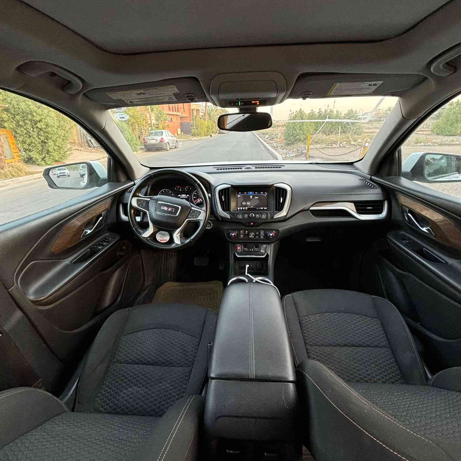 جي ام سي تيران ٢٠١٨ SLE
محرك 2,0T / ٢٠٠٠ توربو 
ماشية 78 km
رقم الشاصي 
3GKALMEXXJL189418 
بنوراما / اشاير وحساس بالمري / جنطة شفط كهرباء / بصمات ابواب / كشنات تدفئة / تحكم ستيرن / كروز سرعة / كاميرا دوارة وحساس خلفي / الخ……
سعر السيارة 150 وبي مجال 
 
للتواصل على رقم 
*********** 
موجود اتصال او واتساب
