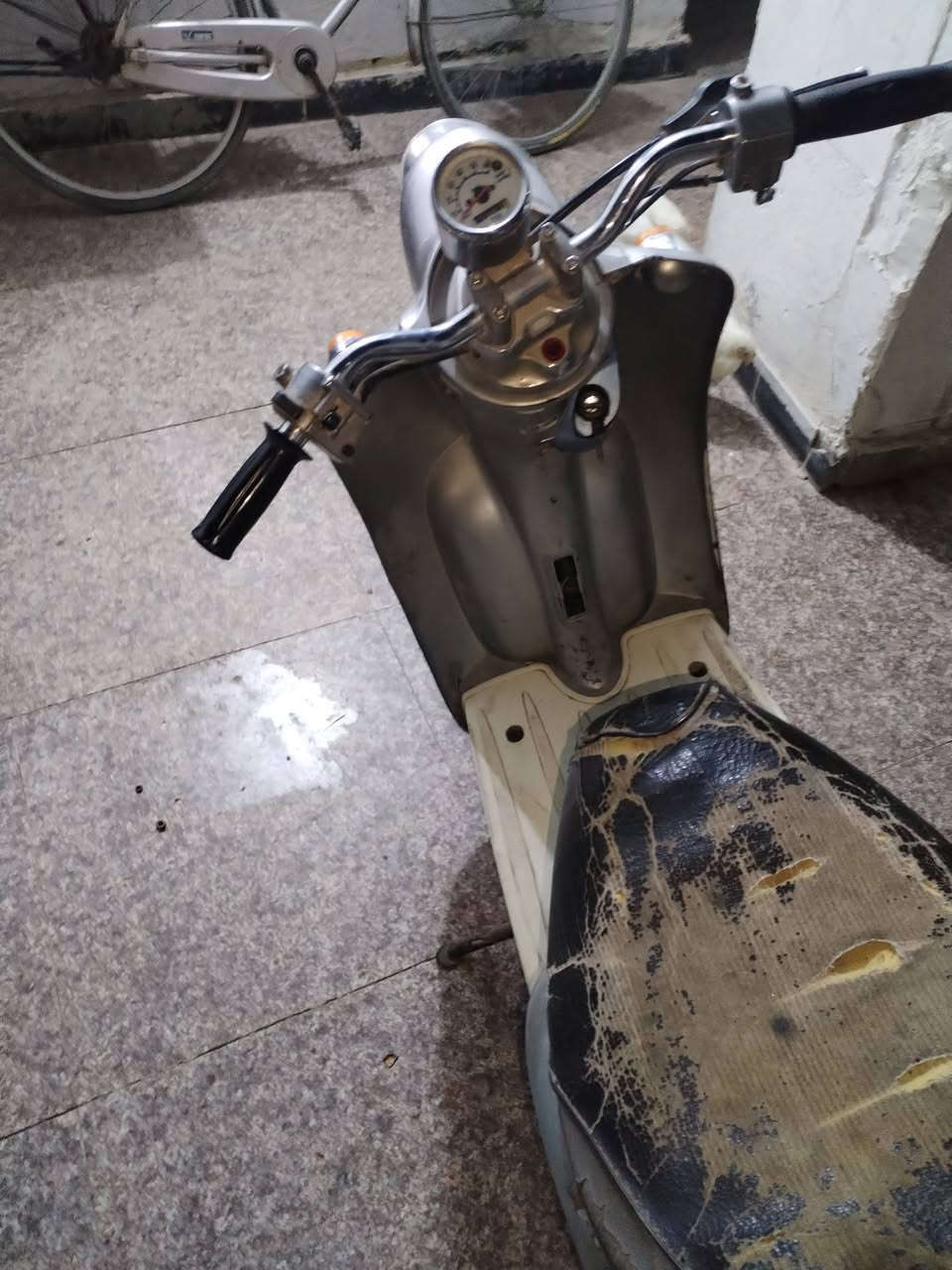 مصري لبيع مكينه حلو شلع ومشي نعومه ١٧٠ وبيه مجال *********** مستعجل عليها
