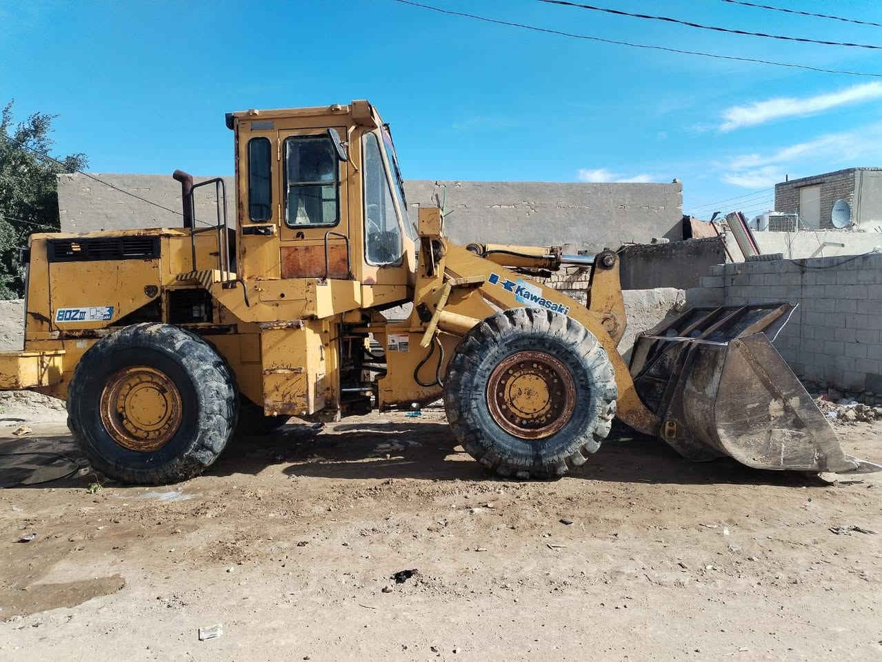 البيع شفل داج ثري 80مودي 96رقم قادسيى جاهز العمل مكان سماوه السعر 250 رقم الهاتف *********** ***********
