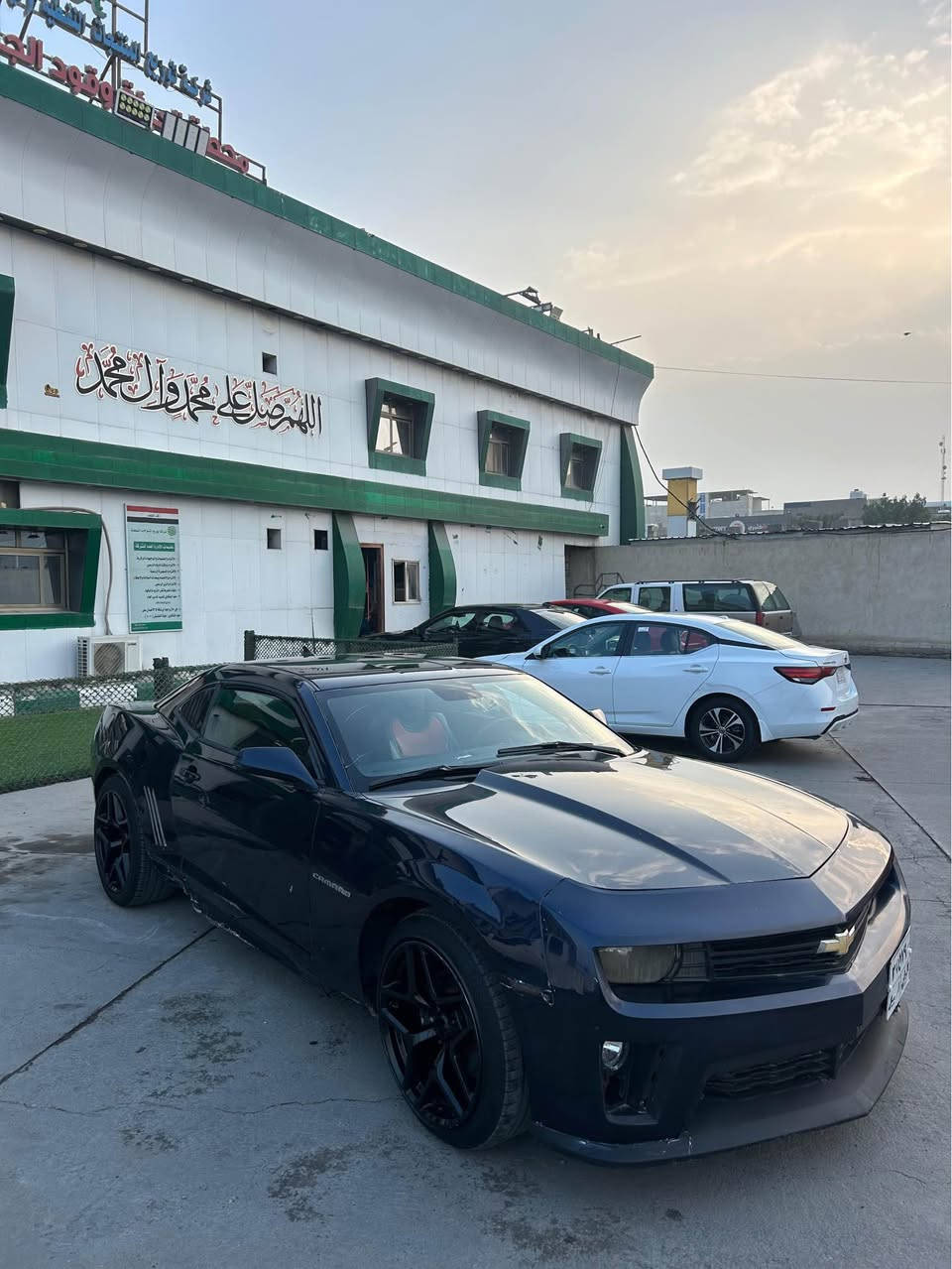 كمارو 2011 وارد كندي
للبيع 
 السعر 62 ورقه
اللون مميز نيلي لامع
بيها 3 قطع صبغ  فقط 
تخم تاير جديد
شفتات بالستيرن
كير اوتو  سبورت  عادي
دوسات جانبيه
لحيه اماميه
رقم اربيل
مكانها بصره
***********
 *********** البصرة, العراق
