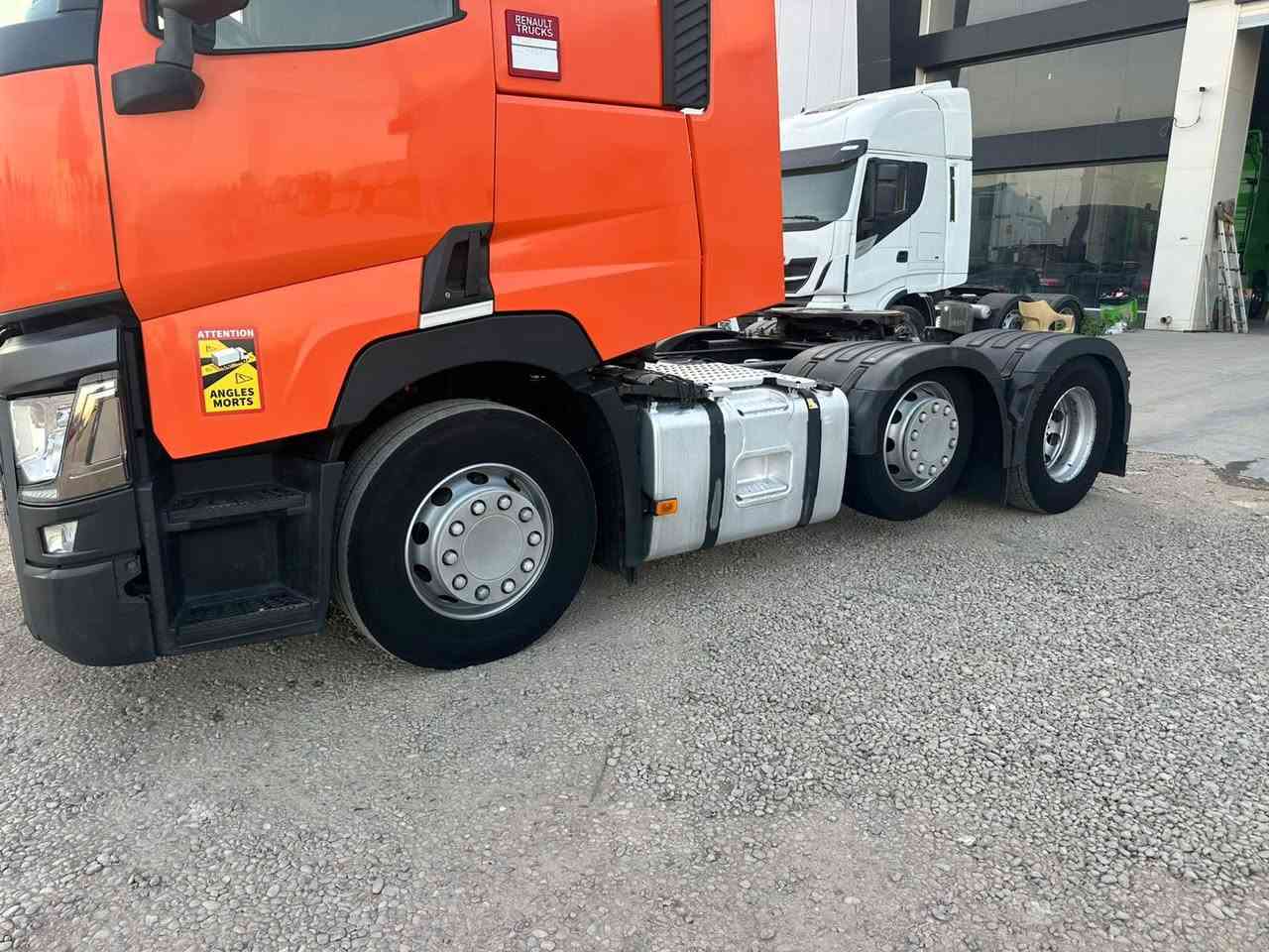 للبيع
رينو سنكل 
موديل 2018 
حجم 460 
672 الف ماشية 
فول فول مواصفات 
عنوان كلار 
شركة جواني سردم 
***********
