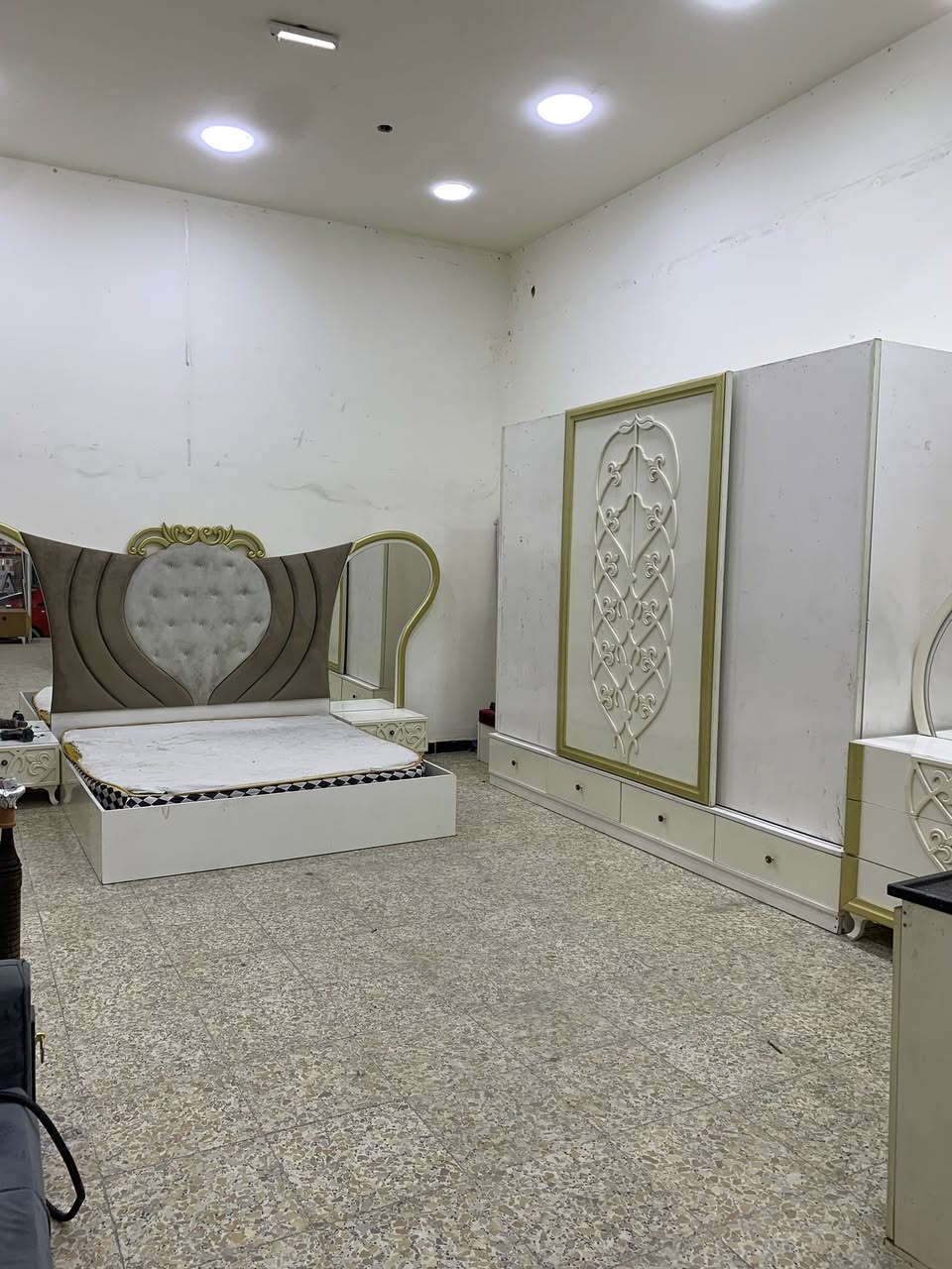 غرفه تركيه ضخمه مستعجل عبيعتهه السعر 250 مكاني بغداد الدوره


**إذا كنت صاحب هذا الإعلان وتريد حذفه لأي سبب، رجاءا أرسل رسالة إلى الدعم الفني**