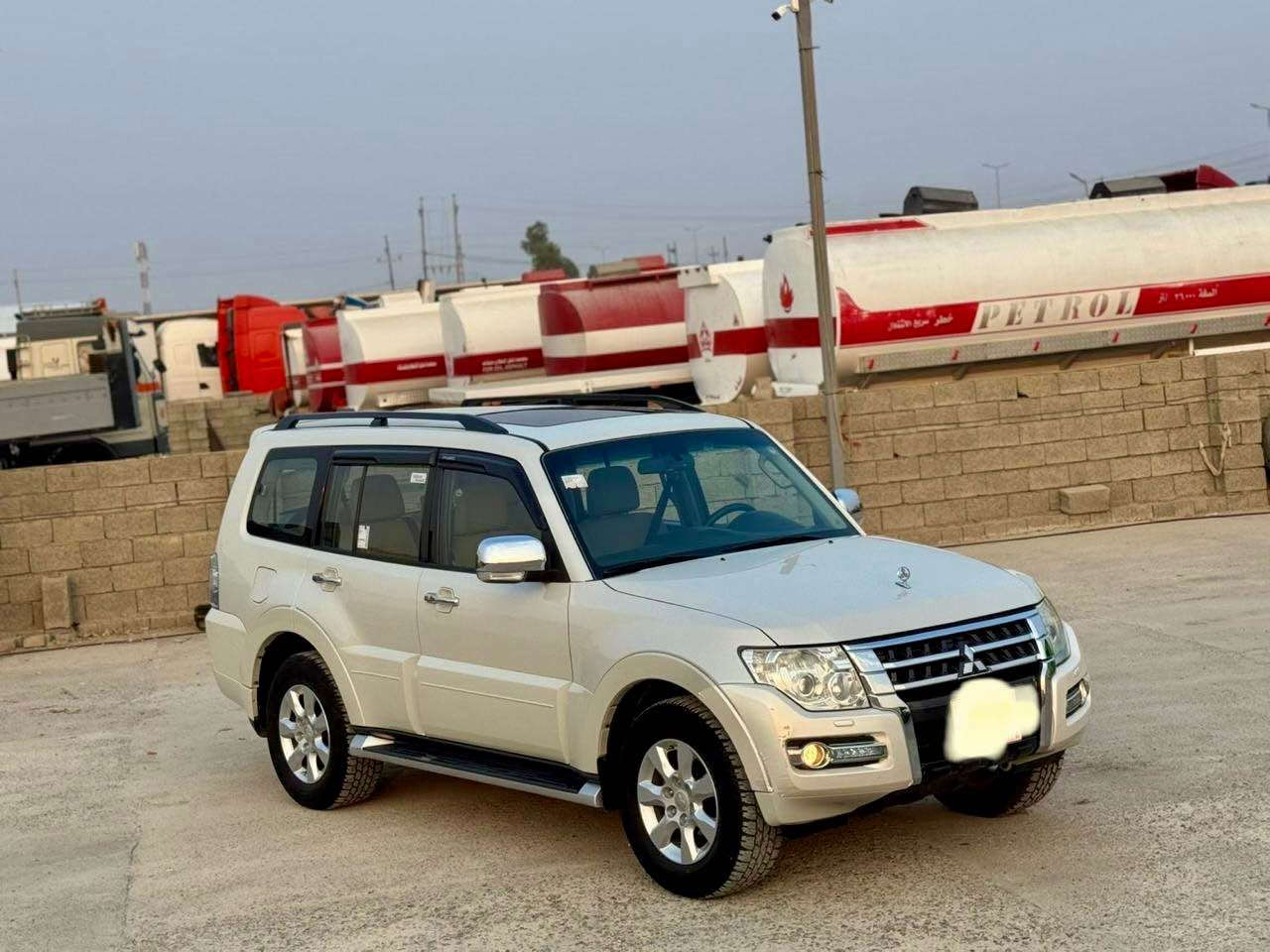 ميوسوبوشي موديل ٢٠١٥ خليجي عنتور 

سعرااا ١٨٩ ورقة و مجال قليل 

مكااان كركوك اسكان 

سيارة كلين تايتل يعني مكفول دعامية ل دعامية 
مفواصفات  فول فول كشن جلد و كهرباي  سلايت 
شاشة كامرة حساس اماني و خلفي ١٢ مكبرة داخل اصفر 
لايتات زينون بلاد محرك ٦ سلندر ٣٥٠٠ مرغوب  تبريد مركزي  دفتر بنزين بي 

سنوية و رقم و هزة و زينكة كلهم جديد  بشرط تحويل و وكالة 

***********اسياسيل 
*********** كورك كركوك, العراق
