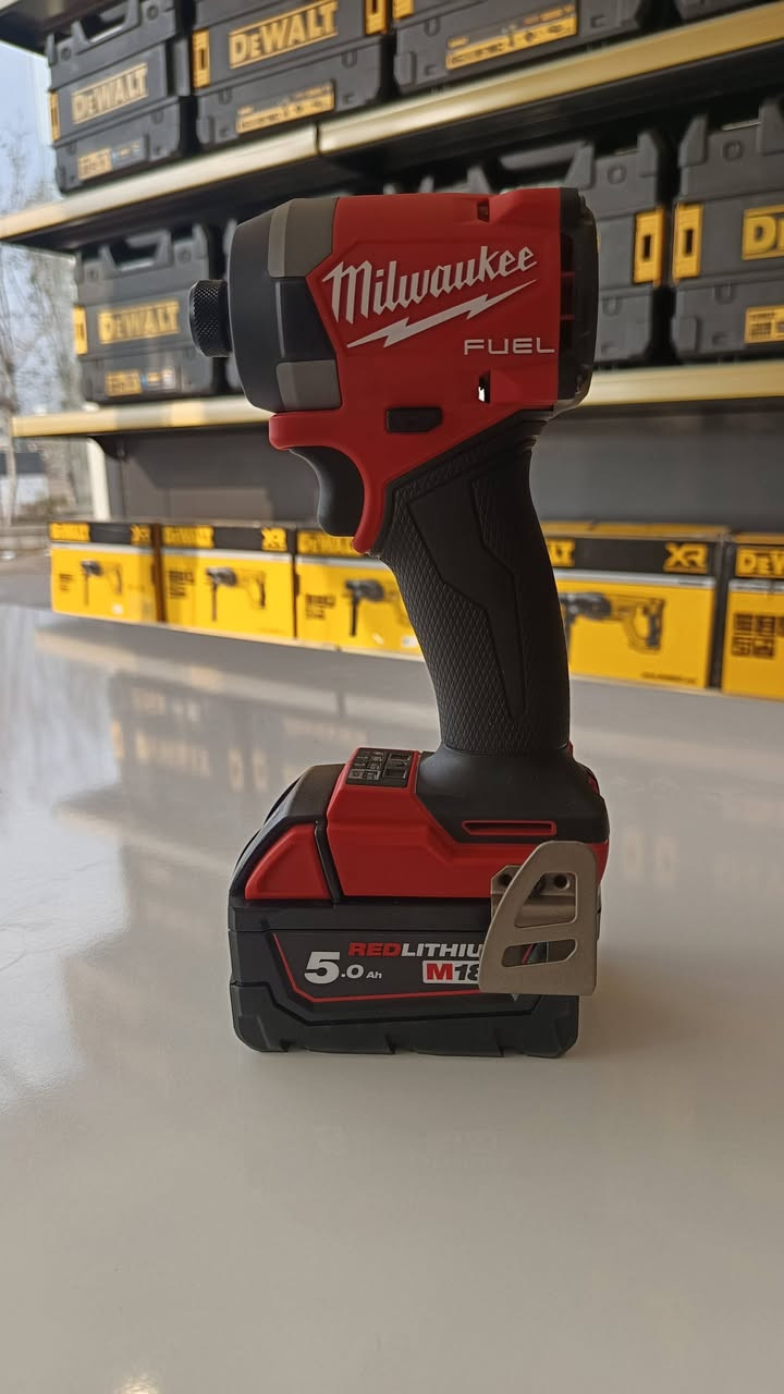 Milwaukee M18 fuel
***********
