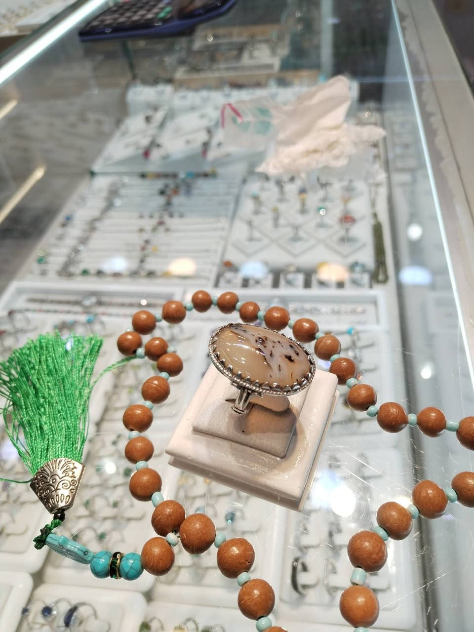 سلام عليكم ورحمة الله وبركاته
خاتم فضه عقيق خراساني شجري

 مستعمل نضيف

الوزن  ١٥ غرام

السعر ٥٠ الف


**إذا كنت صاحب هذا الإعلان وتريد حذفه لأي سبب، رجاءا أرسل رسالة إلى الدعم الفني**