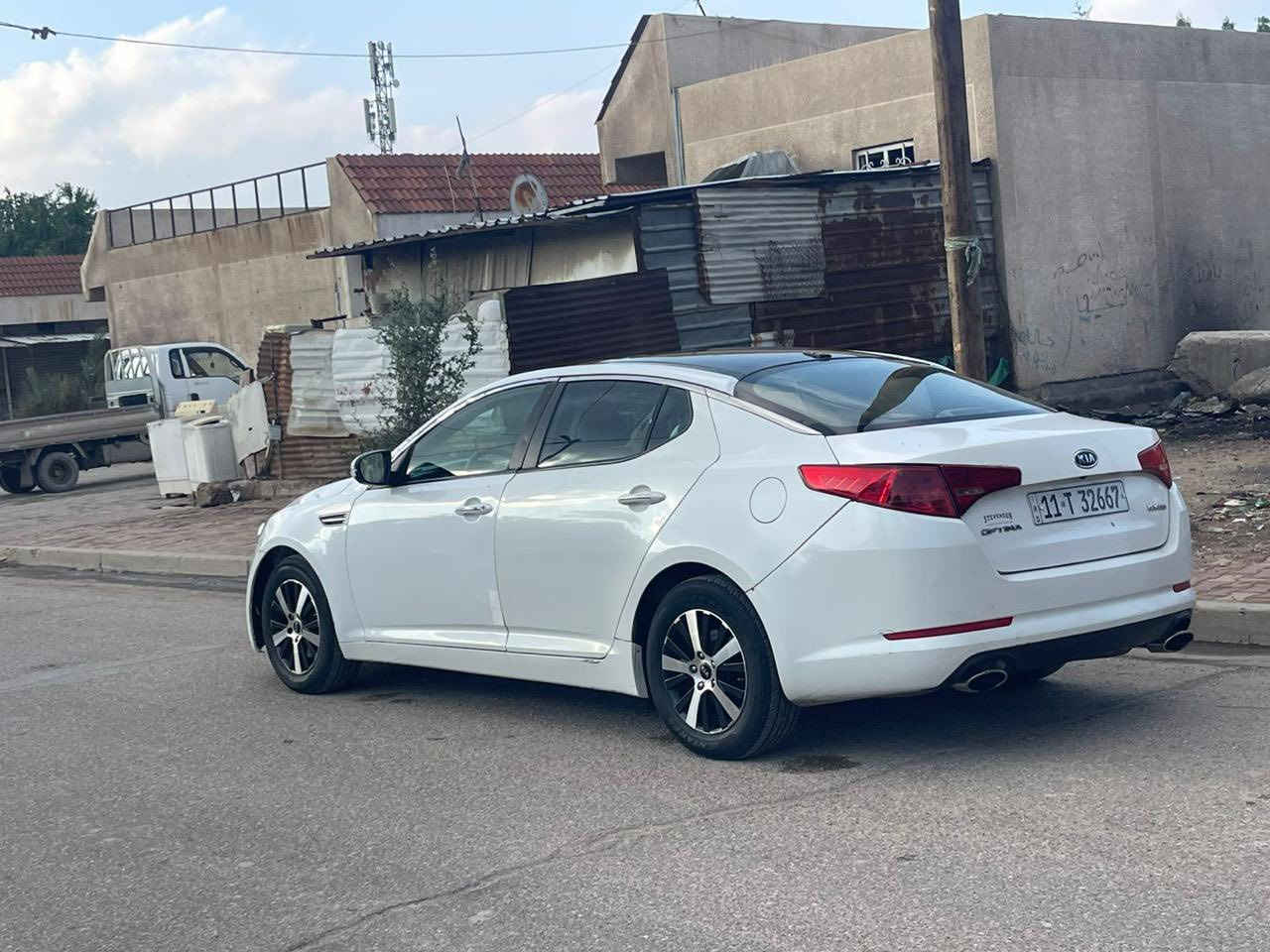 السلام عليكم !البيع  مستعجل 
السعر : 84$ وبيه مجااال
***********
كيا اوبتما موديل 2011 Vip فول  الفول مواصفات بانوراما بصمه مري شفط خمسه ويل كب تبريد امامي خلفي جلد كشن كهرباء لد امامي خلفي حساسات كامره شفتات استيرن فول تحكمات غرفه ملونه مع الصاج السياره  بيه مكانات صبغ  رقم وهزه وسنويه جديده بغداد بأسمي كير محرك تبريد حداديه  

بغداد
