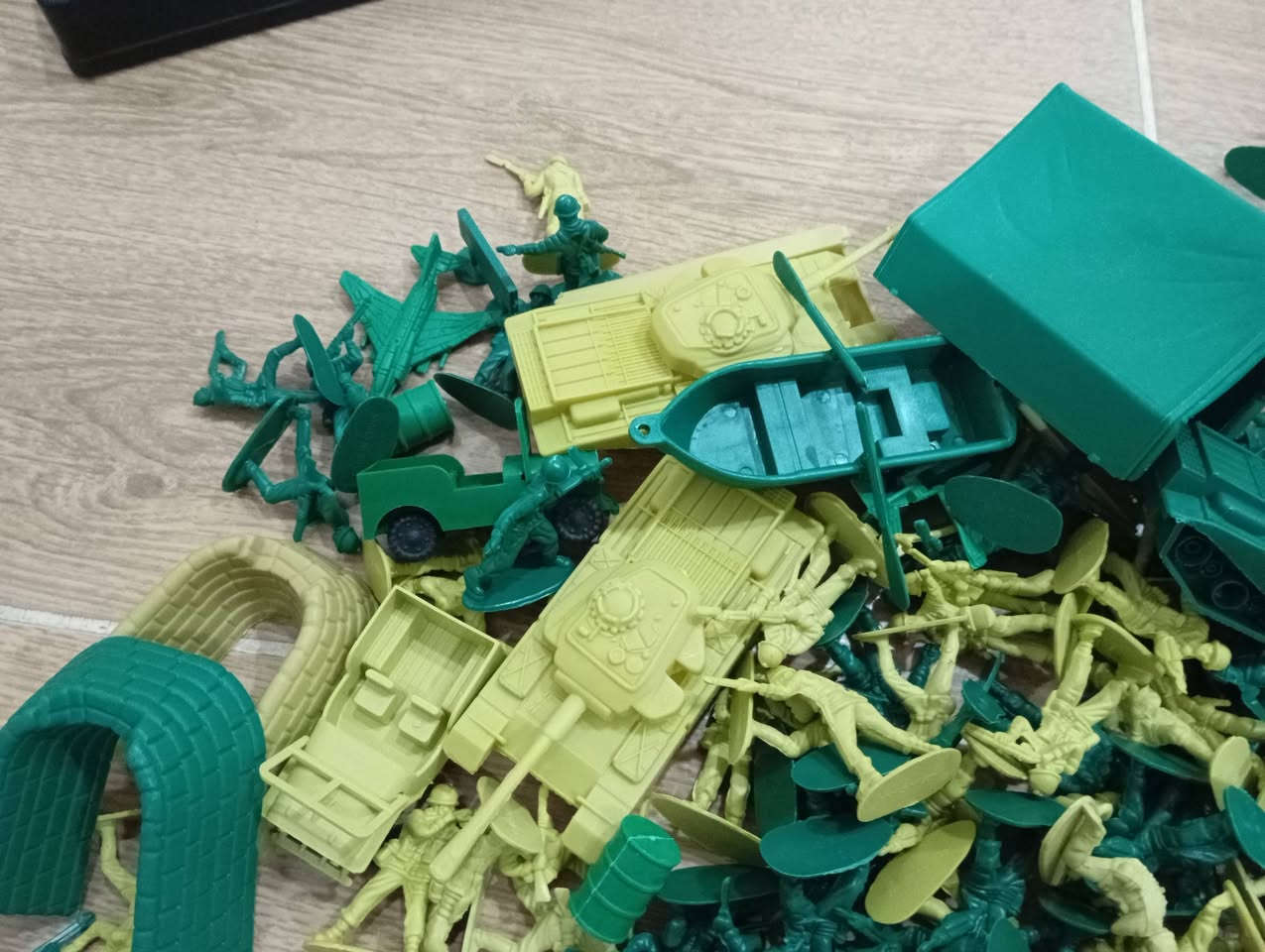 ١١٢ قطعة للبيع و التوصيل موجود سعر ٢٠ الف مع التوصيل


**إذا كنت صاحب هذا الإعلان وتريد حذفه لأي سبب، رجاءا أرسل رسالة إلى الدعم الفني**