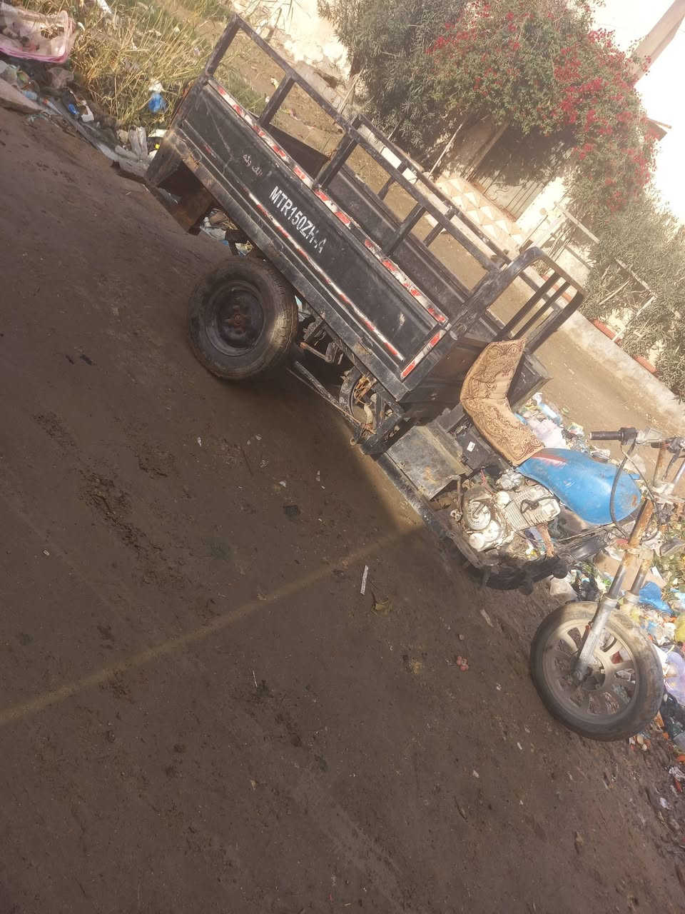 ستوته للبيع كلك موديل 17 ستوته نضيفه كهربيات شغاله نكره سلف تايرات جوبلس ستوته جاهزة ومناسبه
السعر 450 قفل الشراي يتصل ***********
