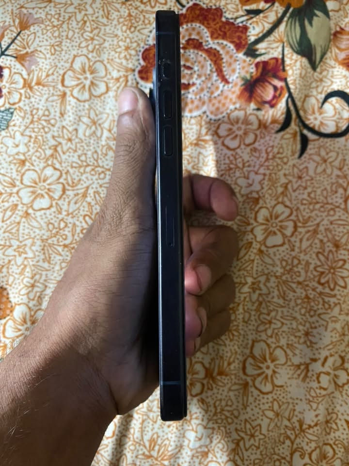 السلاك عليكم ايفون ١٥برو ماكس مبدل شاشه وبطاريه والفيس ايدي متوقف طلبو علي بل ربيعي٥٠ يسوو جهاز ٢٥٦ذامره ماستر شرق اوسط جهاز شاشه مفطره بي وشغال مابي اي عيب يخبلل لمشه تحكمه كله شغال رجاج كامره تعني نت مخابره تصال كله شغال جهاز سعره٥٥٠ وبي مجال قليل رقم راعي الجهاز مكلف بل نشر اني واتساب فقط  *********** ميعجبك جهاز لا تعلق اخويه اشكال اكو بل سوك
