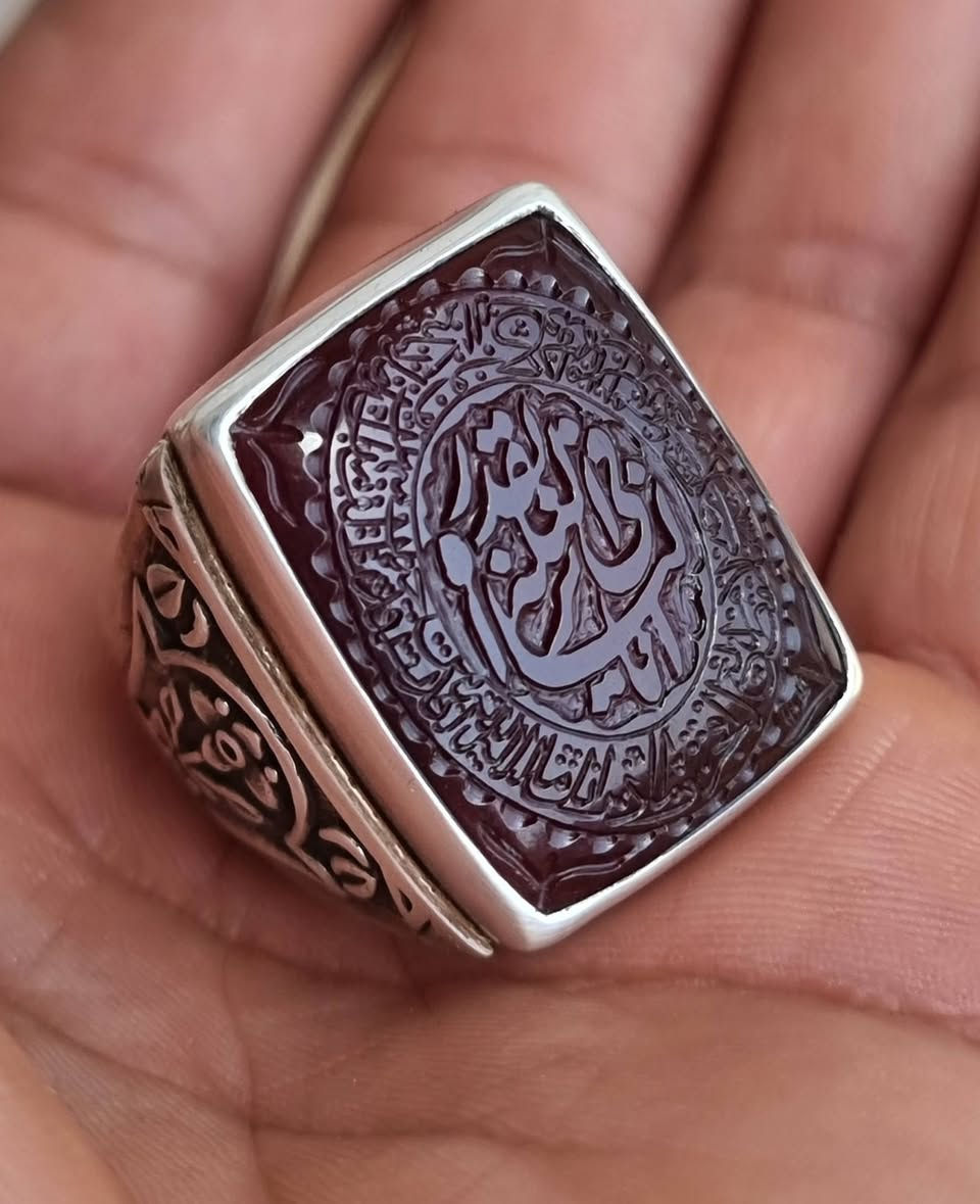 عقيق يماني كرز الكرز خامه درجه اولى حر غير معالج طبيعي مخطوط خط يدوي 🔥سورة القدر المباركه كامله 🔥
بسم الله الرحمن الرحيم إِنَّآ أَنزَلۡنَٰهُ فِي لَيۡلَةِ ٱلۡقَدۡرِ (1) وَمَآ أَدۡرَىٰكَ مَا لَيۡلَةُ ٱلۡقَدۡرِ (2) لَيۡلَةُ ٱلۡقَدۡرِ خَيۡرٞ مِّنۡ أَلۡفِ شَهۡرٖ (3) تَنَزَّلُ ٱلۡمَلَٰٓئِكَةُ وَٱلرُّوحُ فِيهَا بِإِذۡنِ رَبِّهِم مِّن كُلِّ أَمۡرٖ (4) سَلَٰمٌ هِيَ حَتَّىٰ مَطۡلَعِ ٱلۡفَجۡرِ
بصياغه يدويه ثقيله للبيع مكاني بغداد يوجد توصيل إلى جميع المحافظات للبيع فقط فقط أحبتي الغوالي ما اراوس بس ابيع 
***********

