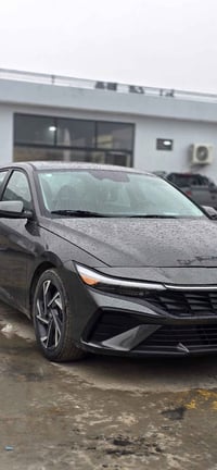 لمتدد ٢٤ فول للأخير بدون دواخل بدون شاصي   07810094944