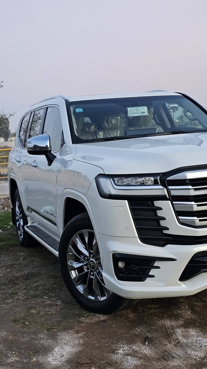 سلام عليكم
للبيع لاندكروز موديل 2023🔥
ساز الاصلي VX Limted 💯
مواصفات الساز معروفة1/1
محرك 4000 تنفس طبيعي المرغوب
كشنات جلد( تدفئه _تبريد)
كشنات كهربائي
مري شفط + اوتو 
كامرات محيطية 360
حساسات امامي خلفي
مانع انزلاق
4*4 فورويل
شاحن واير ليس
جنطه كهربائي
اشاير ترحيب
زنون اوتو 
تشغيل عن بعد⚡
7 راكب
3 قطع تبريد ❄️
السيارة نظافة 💯
مغلفة PPF بالكامل يعني اي شي متخسر عليه 
وباقي المواصفات معروفة 
كفالة عامة بالعافية عل ياخذهة رقم بغداد مميز باسمي تحويل ثاني يوم السعر 745 للأستفسار اكثر ***********
