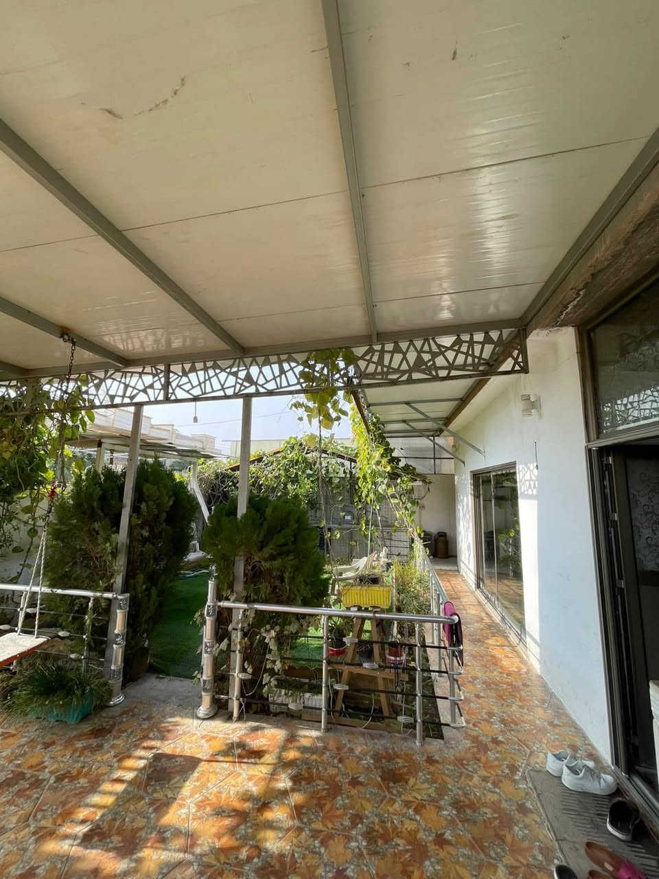 بيت للبيع في مجمع لاوان ستي
٤غرف نوم
٢٠٠م 
للمزيد من المعلومات 
***********
