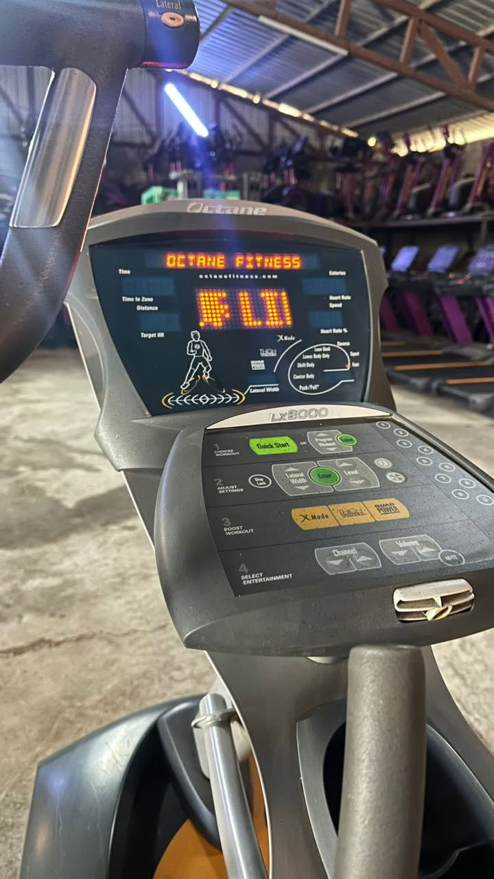 جهاز اوبتكل إيطالي الصنع نضافه 90% مكان بغداد الدوره وتوصيل موجود السعر 500الف وبي مجال بسيط 
***********
