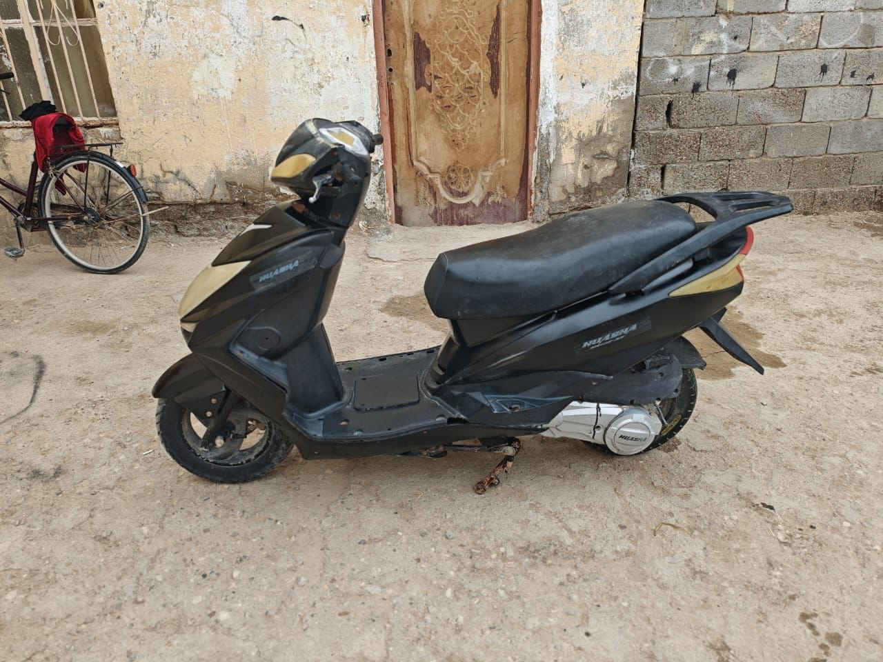 سكنس للبيع 
السعر300


**إذا كنت صاحب هذا الإعلان وتريد حذفه لأي سبب، رجاءا أرسل رسالة إلى الدعم الفني**