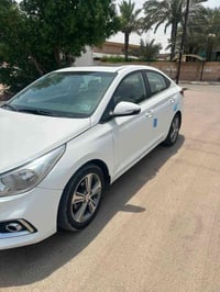 اكسنت ٢٠١٩ خليجي محرك ١٦٠٠ بيهه دعاميه اماميه صبغ ورصعه صغيره بلبنيد م...