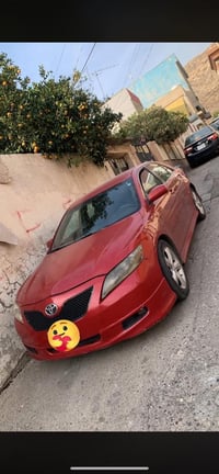 تويوتا كامرى موديل 2009سبغا سياري چار قتعو نيف بي ده عم بي زه ر به سين...