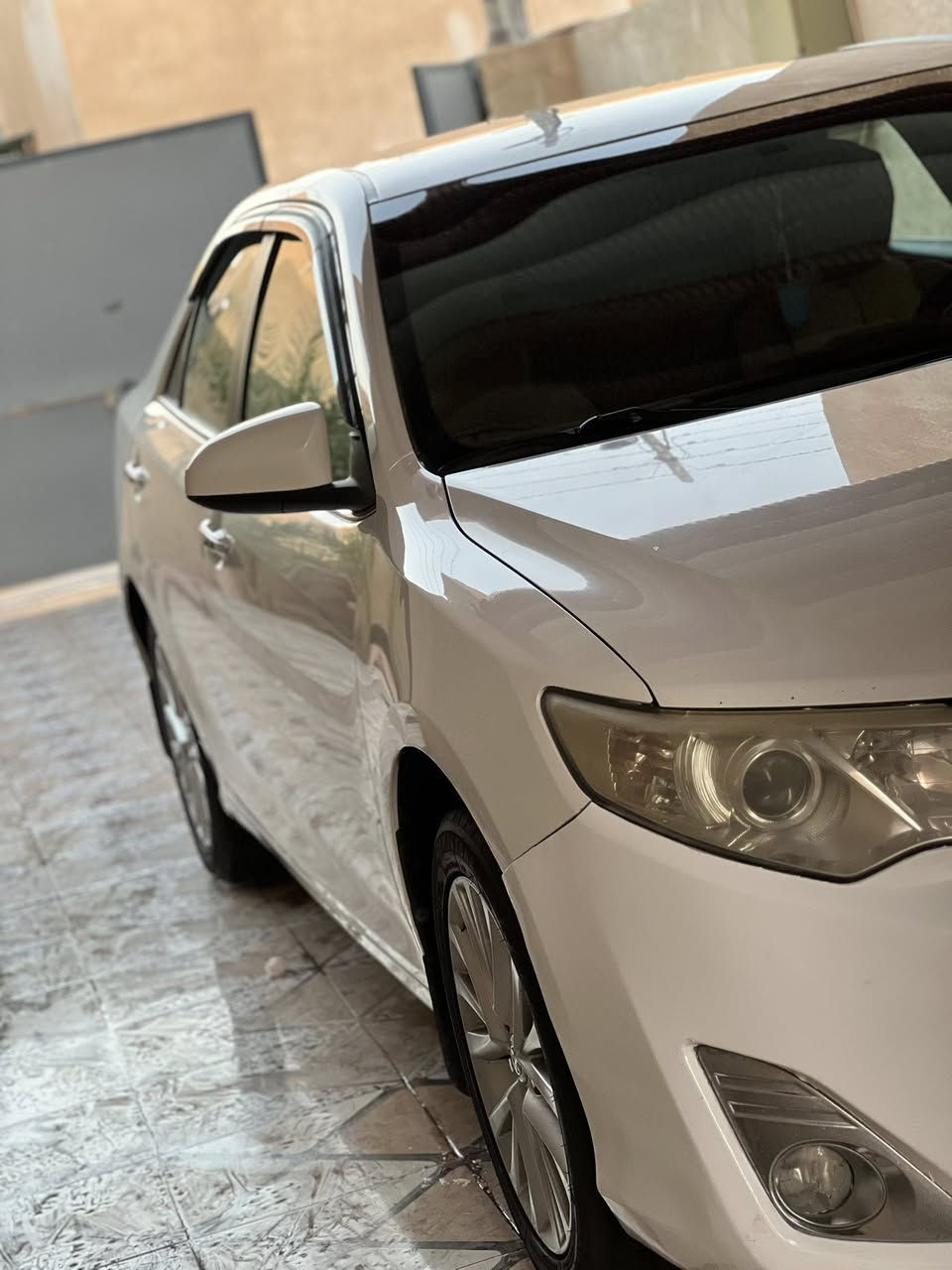 السلام عليكم
كامري موديل 2013خليجي

موصفات الخليجي معروفه 

ضرر نص جاملق السياره حلوه ونضيف جدن احلى من الصوره بعد السعر 155

العنوان صلاح الدين تكريت 
***********
