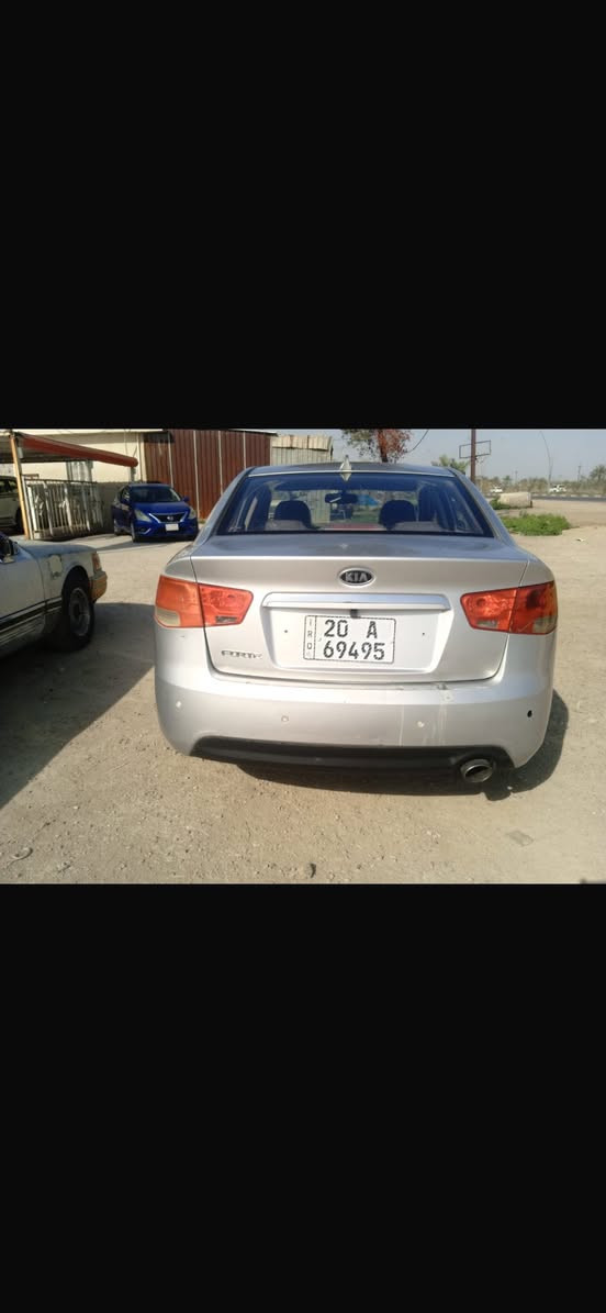 السلام عليكم للبيع       مكلف بلنشر رقم صاحبهه
       ***********
فورتي مديل13
مكينه 1600
وارد كوري
السعر90وبي مجال
