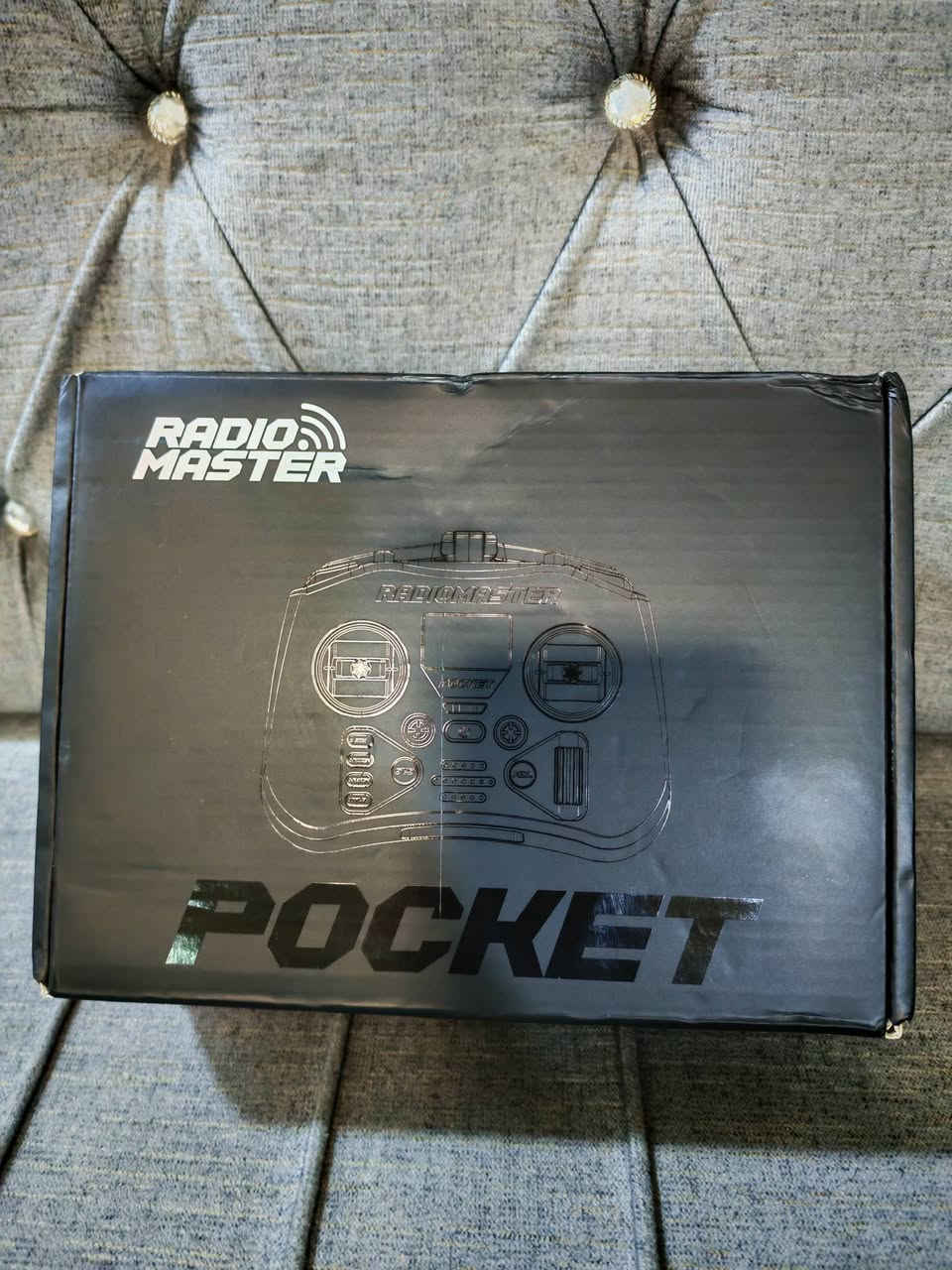 Joystick ELRS مع رسيفر 
جديد غير مستخدم واغراضه كاملة
سعره ٩٠ الف والتوصيل مجاني لكل المحافظات
تواصل خاص او واتس اب
***********
