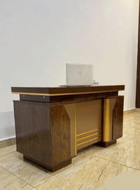 ميز مكتبي قياس ١٢٠ جديد غير مستخدم   اخذته ١٦٠ الف اريده ١٣٠ الف مكاني...