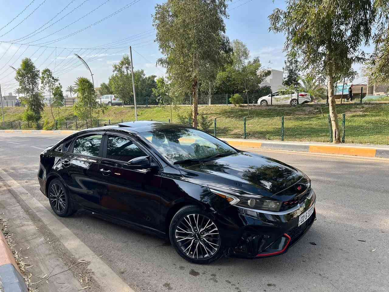 سيارة شبابية + تجهيزات كاملة + نظافة عالية 💎
Numan Auto | نعمان أوتو
ثقة التعامل • جودة السيارات

━━━━━━━━━━━━━━━

📊 الموديل: 2022
🎨 اللون: أسود 🖤
📈 الممشى: 53 ألف ميل (قابل للزيادة)

━━━━━━━━━━━━━━━

💎 أهم المواصفات والتجهيزات:

✔️ فئة GT-Line فل كامل 👑
✔️ محرك 2000cc (قوي + اقتصادي) 🔥
✔️ 3 وضعيات قيادة (Drive Mode) 🏁

✔️ رادار أمامي + تحديد مسار 🚗
✔️ نظام النقطة العمياء + مانع انزلاق
✔️ أنظمة أمان متكاملة

✔️ تشغيل بصمة + تشغيل عن بعد 🔑
✔️ دخول ذكي للأبواب
✔️ فتحة سقف 🌤️

✔️ شاشة كبيرة + Apple CarPlay 📱
✔️ أوامر صوتية
✔️ كاميرات 360 درجة 📷

✔️ سماعات Harman – صوت نقي 🎵
✔️ داخلية جلد مختم GT-Line 🖤
✔️ كرسي كهرباء (3 وضعيات)

✔️ تبريد + تدفئة مقاعد ❄️🔥
✔️ تبريد منفصل (مناخين)

✔️ أضوية LED أمامي وخلفي ✨
✔️ إشارات بالمرايا + Back Light LED
✔️ شباك Piano Black + Projector

━━━━━━━━━━━━━━━

🛠 الحالة بكل شفافية:

✔️ نظافة عالية جداً ✨
✔️ استعمال مرتب
✔️ جاهزة للاستخدام بدون صرف
✔️ الفحص مرحب به

━━━━━━━━━━━━━━━

📍 الموقع: بغداد / ديالى
📞 *********** (اتصال / واتساب)

💰 السعر 130 ورقة بيها مجال 

━━━━━━━━━━━━━━━

🔥 سيارة متكاملة (شكل + مواصفات + سعر)
📸 الواقع أجمل من الصور – فرصة ما تتكرر

#NumanAuto #نعمان_أوتو #كيا #فورتي #GTLine سيارات_للبيع سيارات_العراق بغداد ديالى بعقوبة
