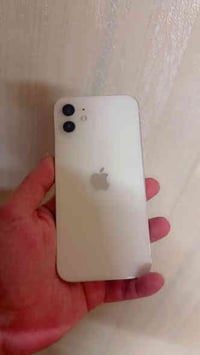 12عادي 128 بطاريه 87 نظافه 100‎%‎ مع كارتونه مستبدل شاشه اصليه  والكام...