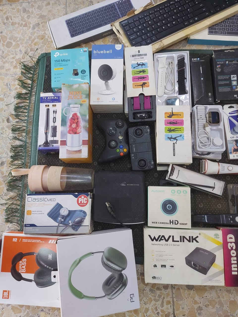 السلام عليكم
شلعه اكثر من 40 قطعه

السعر 120 الف 
النجف
التوصيل موجود 
***********
