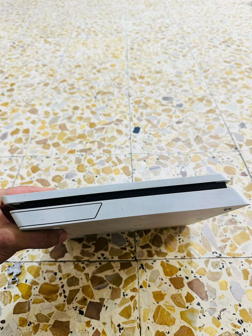 السلام عليكم بلي فور سلم للبيع نص تيره مهكر نضام ٩ بدون فلاش  سعره ٣٥٠


**إذا كنت صاحب هذا الإعلان وتريد حذفه لأي سبب، رجاءا أرسل رسالة إلى الدعم الفني**