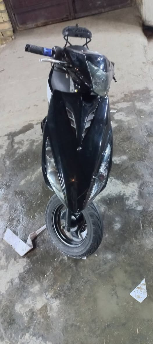 سلام عليكم دراجه ماكس مضلع دراجه مكينه كفاله تيرات جدد دراجه كامله مرتبه شلعه معدل سعر 325الف مستعجل عل بيعه عنوان بغداد الطالبيه ***********
