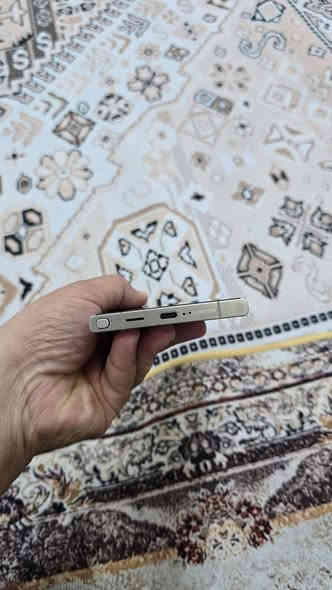 كلكسي 24 الترا 
ذاكرة 1 تيرا 
نظافه فول 
السعر مليون و450 الف وبي مجال قليل
الغراض كارتون وكيبل اصليه
للتواصل خاص او اتصال ع الرقم ***********
