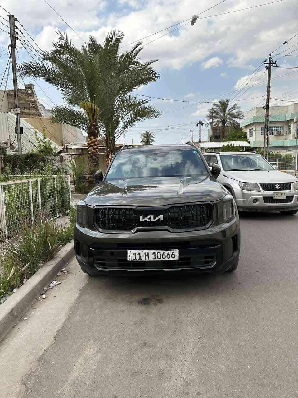 بسم الله الرحمن الرحيم 
سلام عليكم 
كيا تيلورايد موديل 24 دخول جديد كتاب شهداء وكله مضمونه تبدل بس بنيد  ودعميه فقط لون مميز ورقم مميز سيارف فول جديده معنه كلمه  سعر31$وبيهه مجل بغداد حي العامل رقم هاتف ***********
