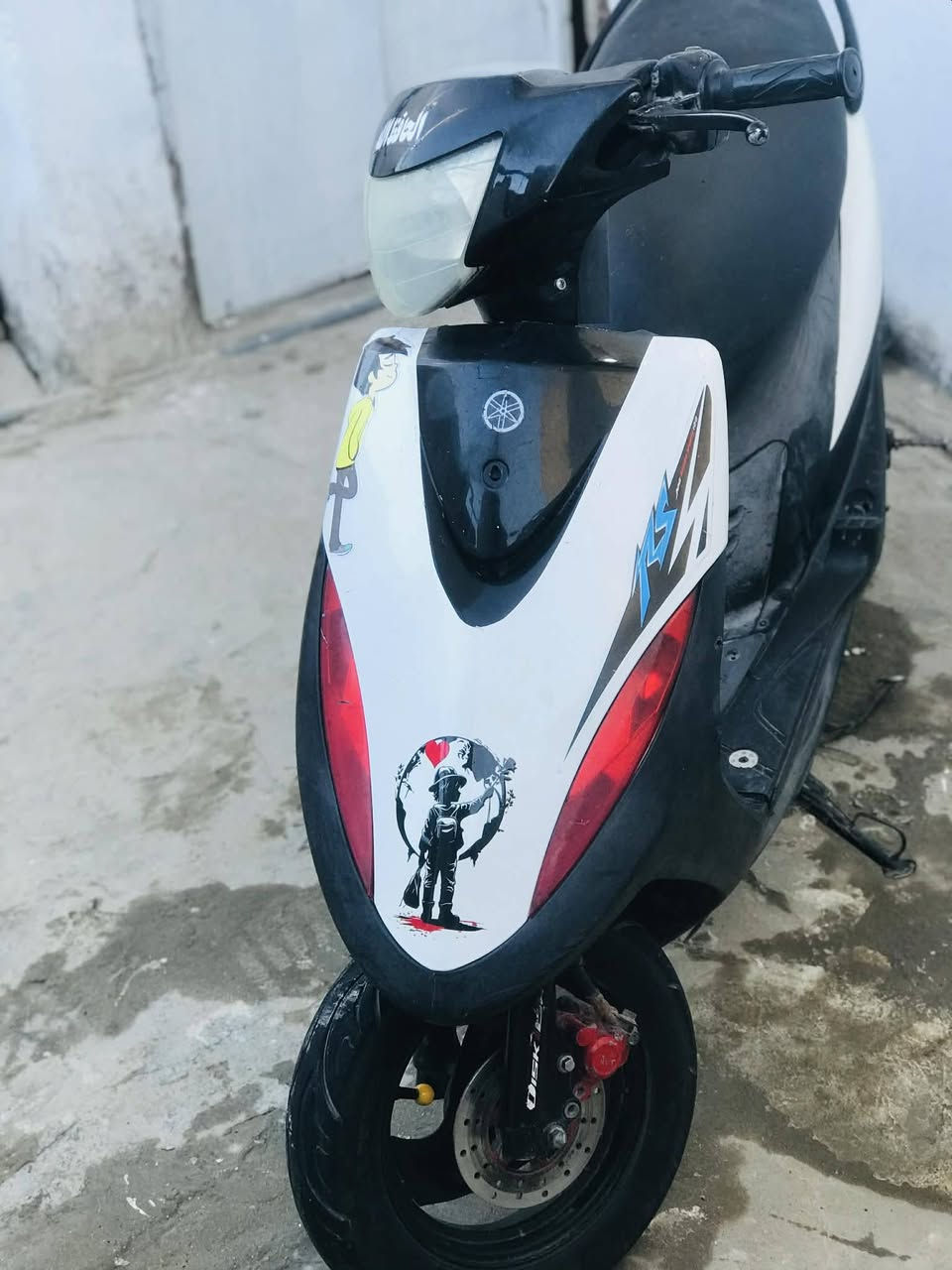 دراجه ماكس عدله نكر سلف من تاخذه تدعيلي تخبل ونضيفه تعال وفحص بعينك السعر 550وبهه مجال حك الجيه هاذه رقمي وتساب
 0786 464 3588
